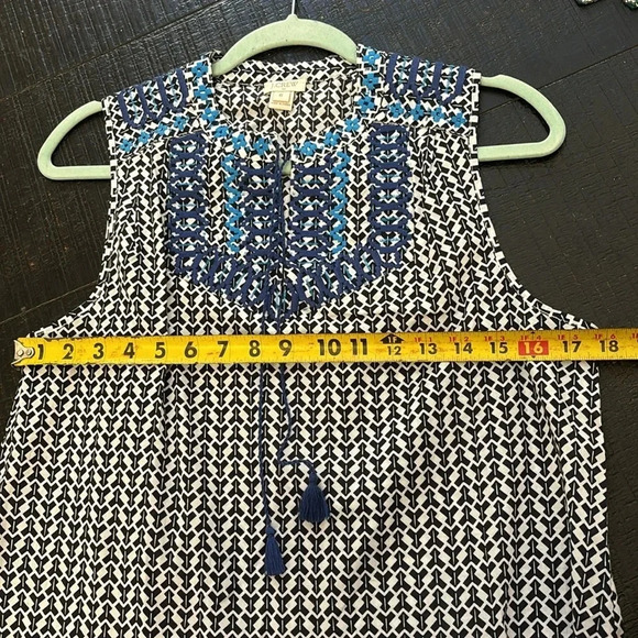 J. Crew Embroidered Tassel Sleeveless 100% cotton Tank Top dark navy blue size 6 - Picture 7 of 8